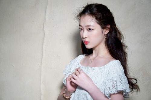 Sulli_1462419698_21389107708e073eb72c407be86b020f
