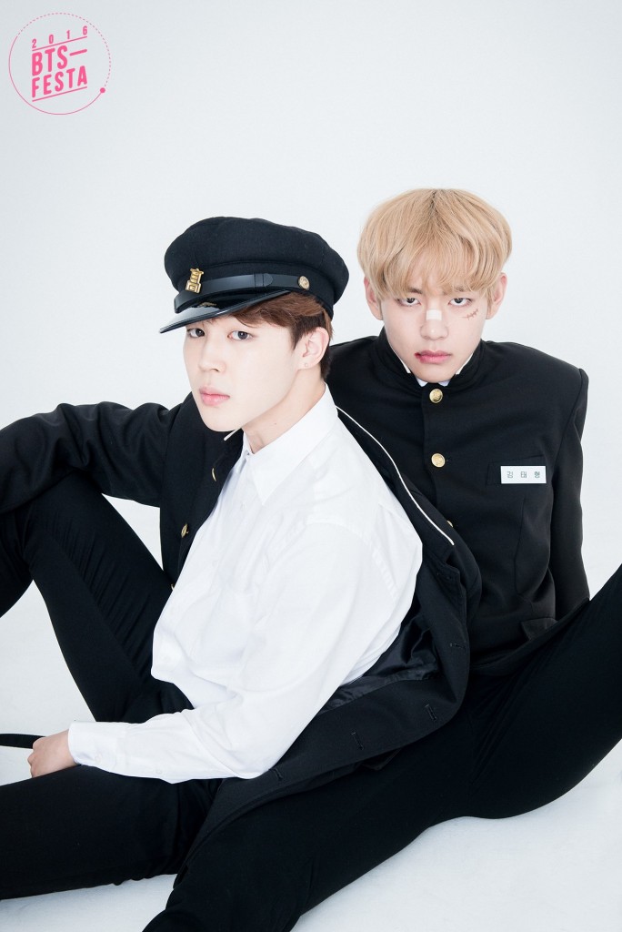 BTS-FESTA-2016-BTS-3rd-Anniversary-Real-Family-Picture-10