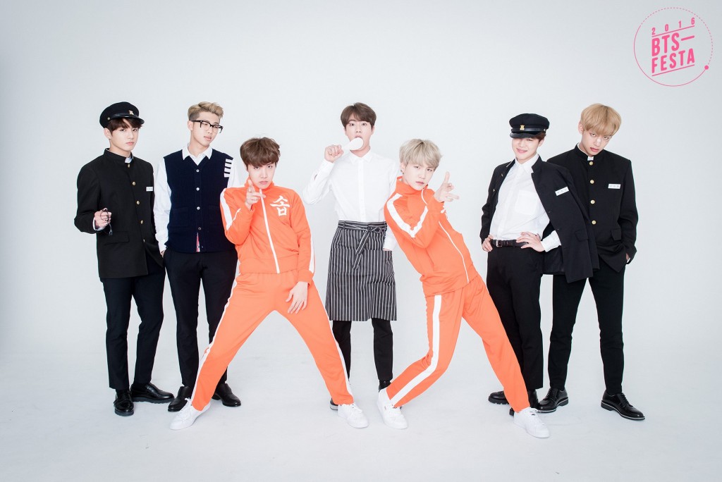 BTS-FESTA-2016-BTS-3rd-Anniversary-Real-Family-Picture-19
