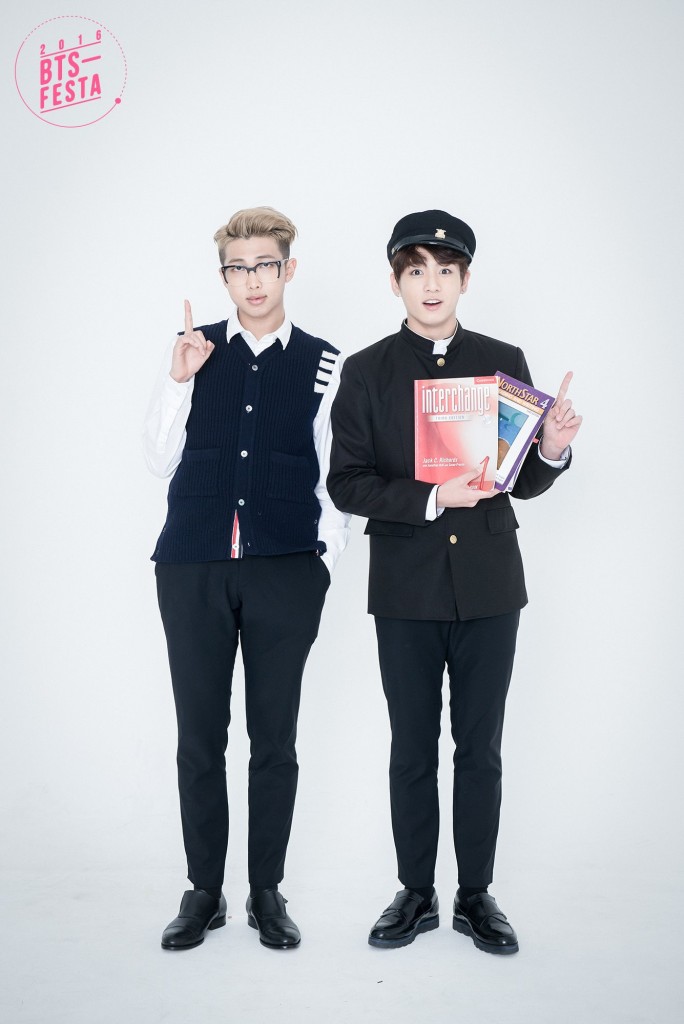 BTS-FESTA-2016-BTS-3rd-Anniversary-Real-Family-Picture-5