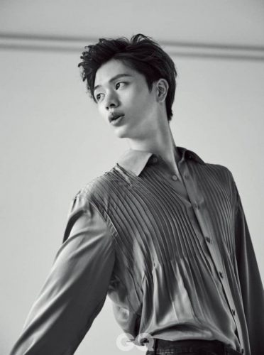Sungjae_1487744925_gq2
